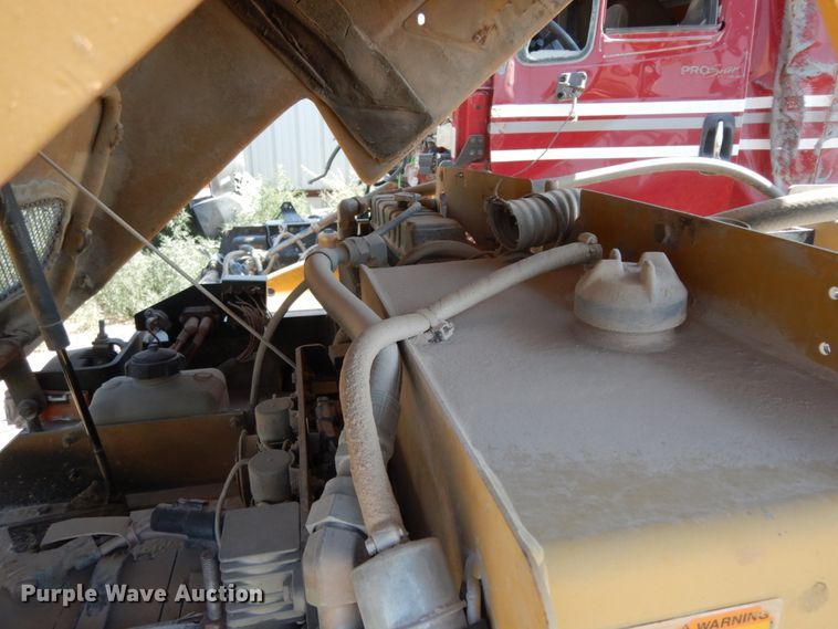 image for item DC2029 2006 Caterpillar CB-334E  vibratory double drum roller