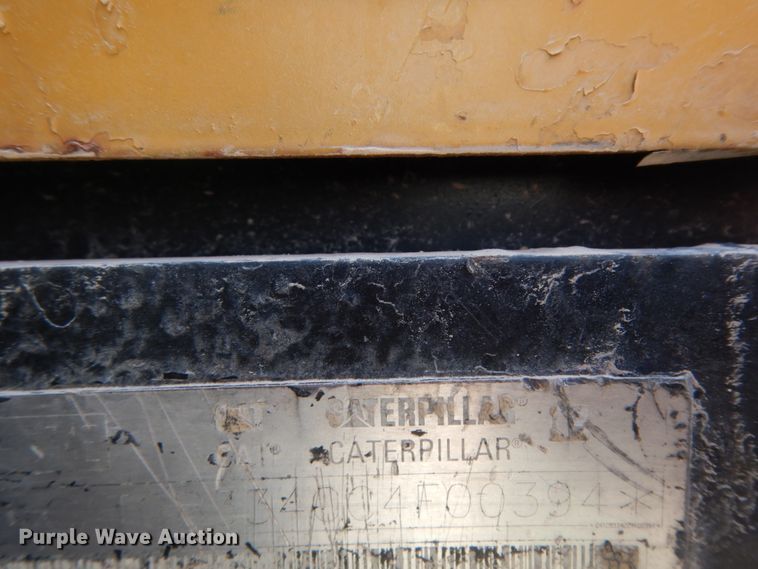 image for item DC2029 2006 Caterpillar CB-334E  vibratory double drum roller