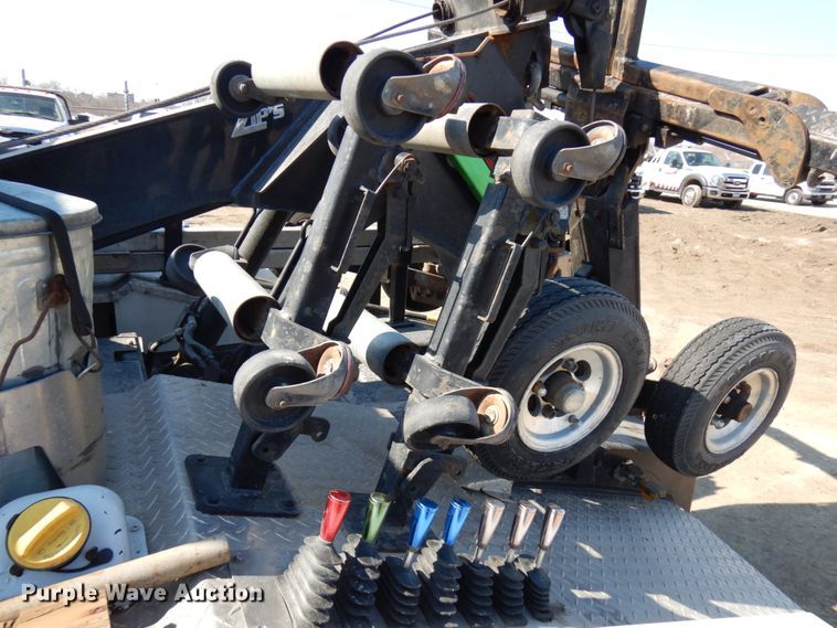 image for item DF6467 2017 Ford F350 Super Duty  SuperCab tow truck