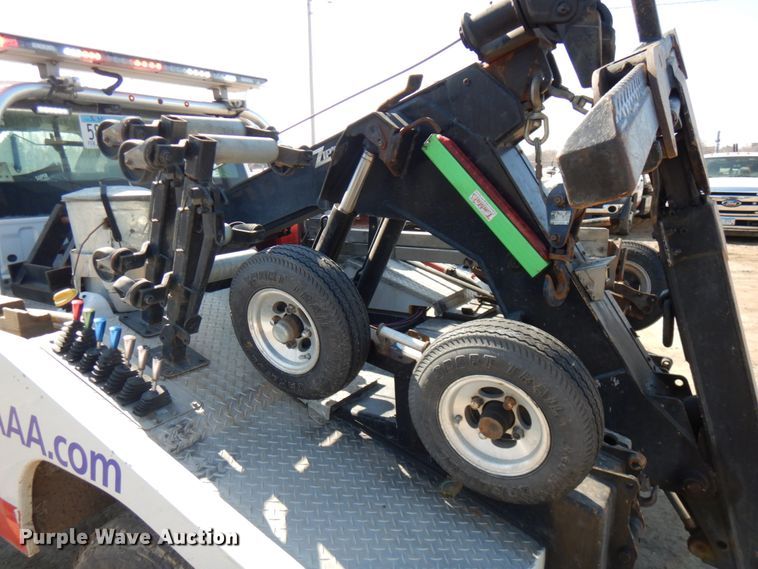 image for item DF6467 2017 Ford F350 Super Duty  SuperCab tow truck