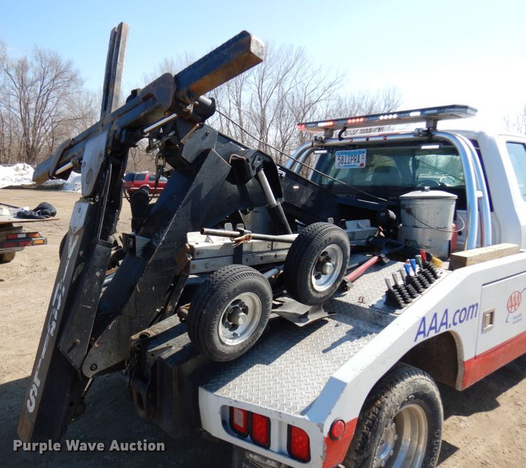 image for item DF6467 2017 Ford F350 Super Duty  SuperCab tow truck
