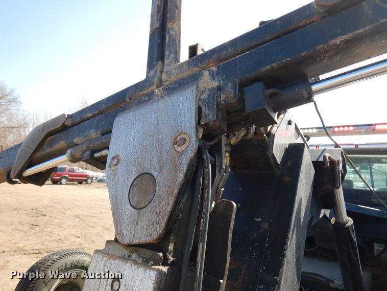 image for item DF6467 2017 Ford F350 Super Duty  SuperCab tow truck