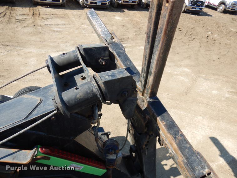 image for item DF6467 2017 Ford F350 Super Duty  SuperCab tow truck