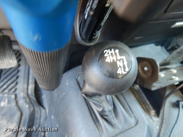 image for item DF6467 2017 Ford F350 Super Duty  SuperCab tow truck