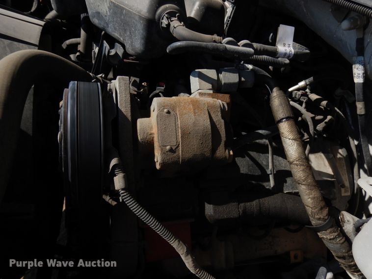 image for item DF6467 2017 Ford F350 Super Duty  SuperCab tow truck