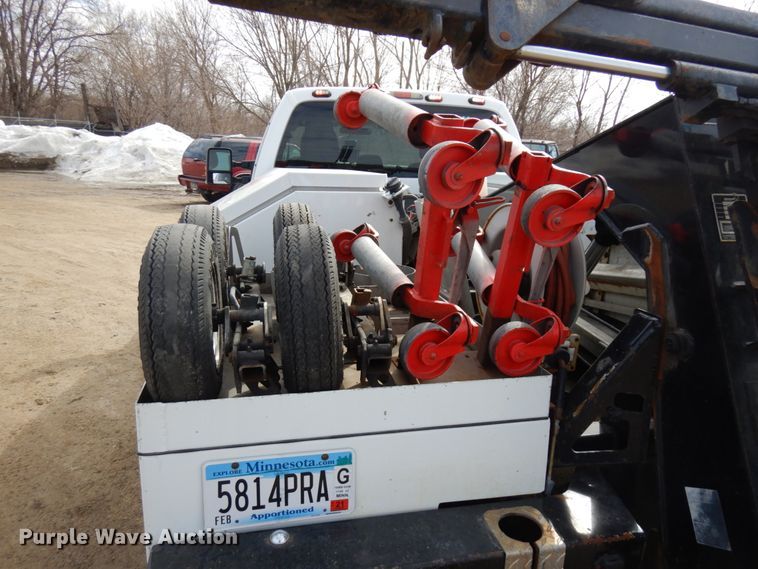 image for item DF6472 2011 Ford F350 Super Duty  SuperCab tow truck