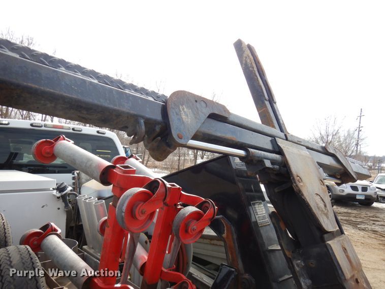 image for item DF6472 2011 Ford F350 Super Duty  SuperCab tow truck