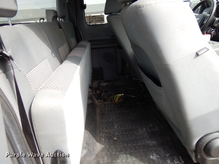 image for item DF6472 2011 Ford F350 Super Duty  SuperCab tow truck