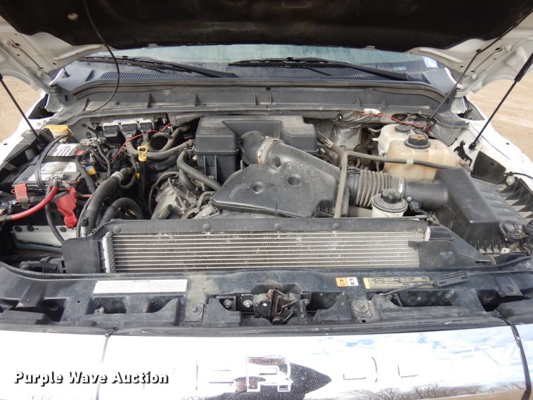 image for item DF6472 2011 Ford F350 Super Duty  SuperCab tow truck