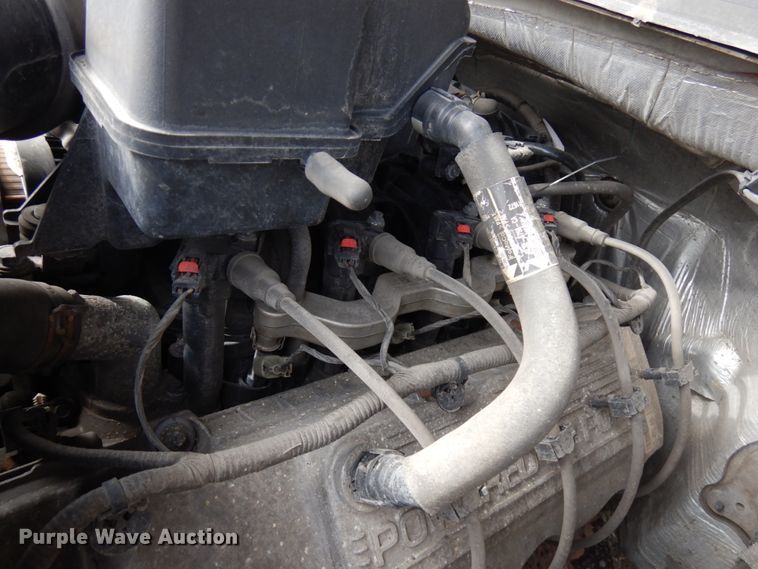 image for item DF6472 2011 Ford F350 Super Duty  SuperCab tow truck