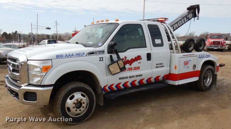 image for item DF6473 2011 Ford F350 Super Duty  SuperCab tow truck