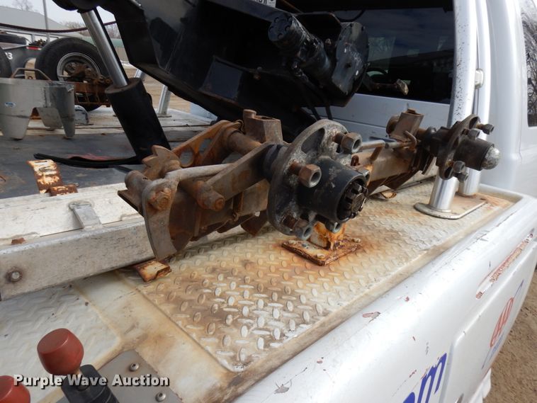 image for item DF6473 2011 Ford F350 Super Duty  SuperCab tow truck