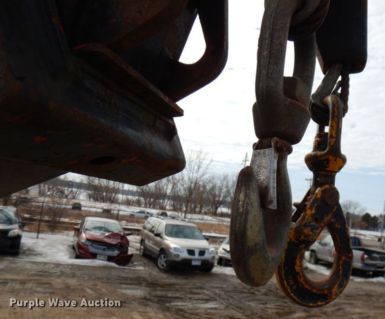 image for item DF6473 2011 Ford F350 Super Duty  SuperCab tow truck