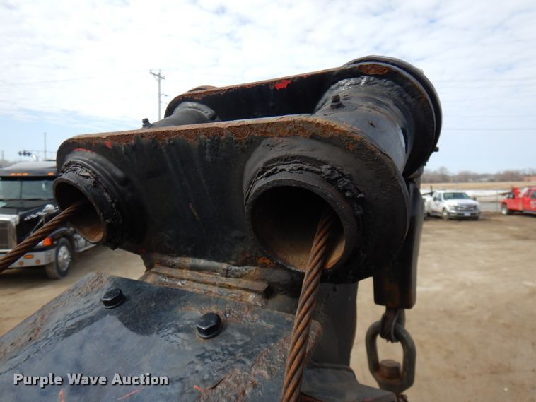 image for item DF6473 2011 Ford F350 Super Duty  SuperCab tow truck