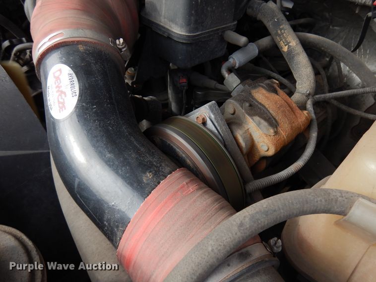 image for item DF6473 2011 Ford F350 Super Duty  SuperCab tow truck