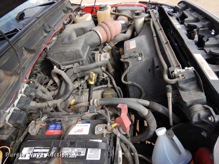 image for item DF6473 2011 Ford F350 Super Duty  SuperCab tow truck