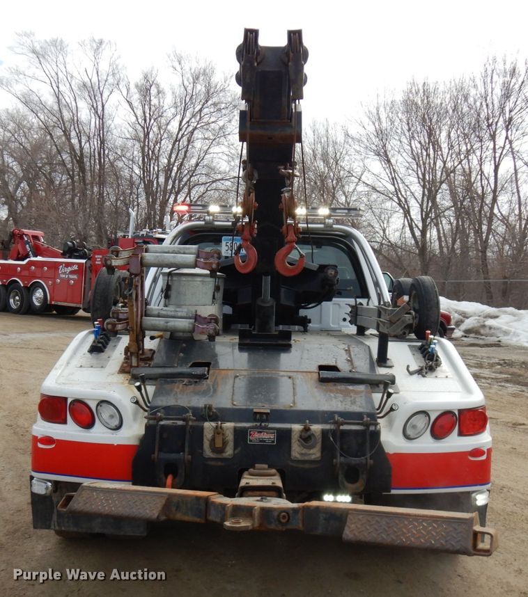 image for item DF6475 2018 Ford F350 Super Duty  SuperCab tow truck