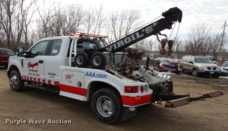 image for item DF6475 2018 Ford F350 Super Duty  SuperCab tow truck