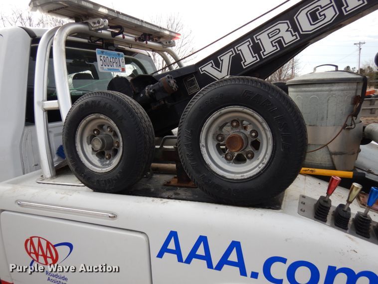 image for item DF6475 2018 Ford F350 Super Duty  SuperCab tow truck