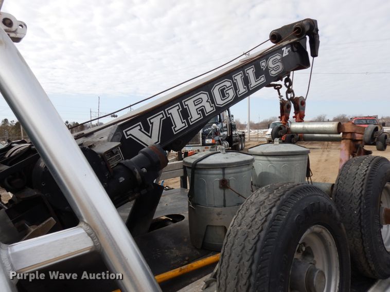 image for item DF6475 2018 Ford F350 Super Duty  SuperCab tow truck