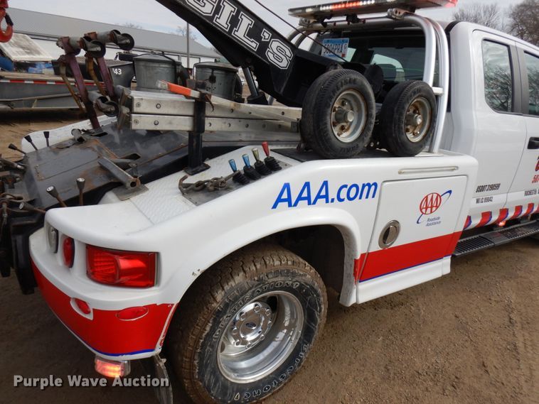 image for item DF6475 2018 Ford F350 Super Duty  SuperCab tow truck