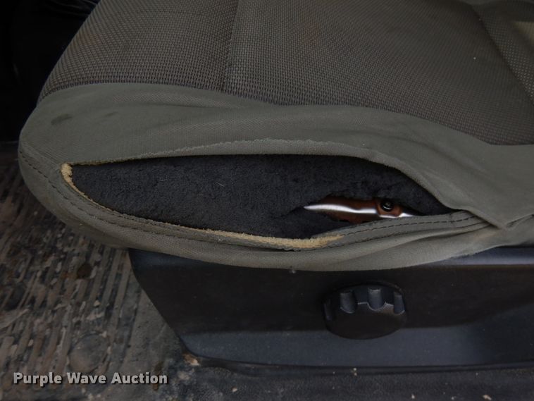 image for item DF6475 2018 Ford F350 Super Duty  SuperCab tow truck