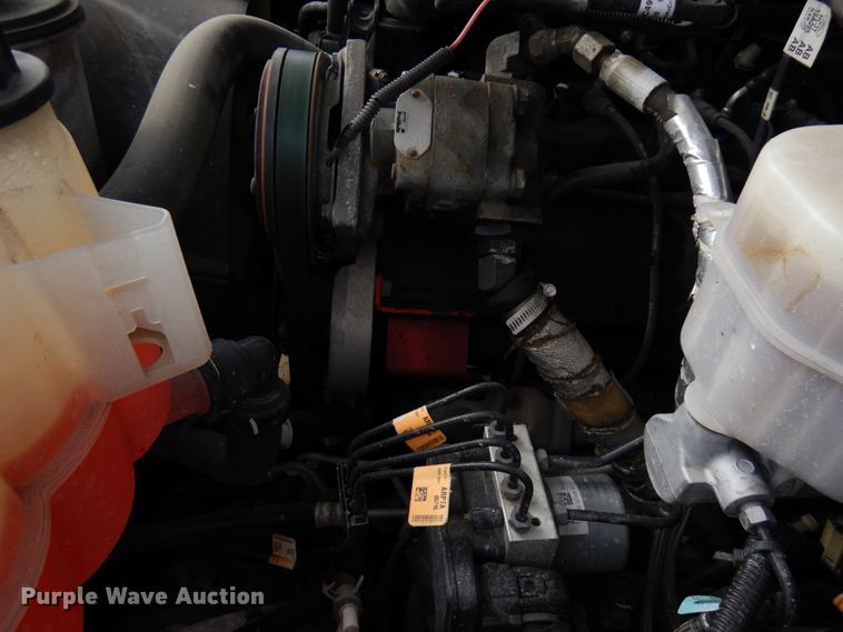 image for item DF6475 2018 Ford F350 Super Duty  SuperCab tow truck