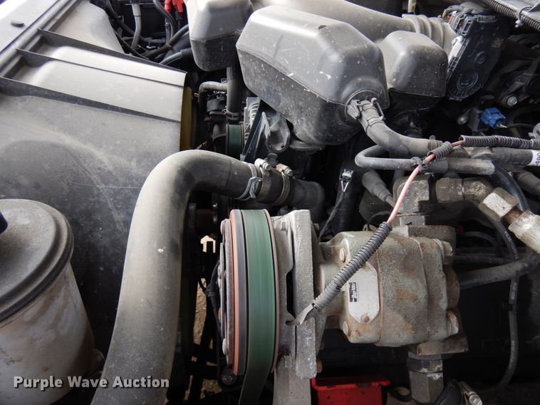 image for item DF6475 2018 Ford F350 Super Duty  SuperCab tow truck