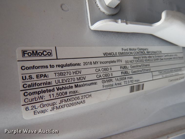 image for item DF6475 2018 Ford F350 Super Duty  SuperCab tow truck