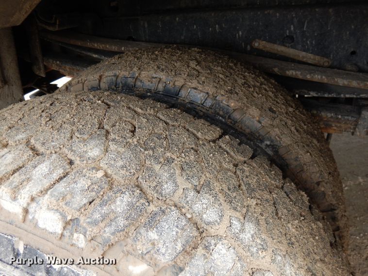 image for item DF6475 2018 Ford F350 Super Duty  SuperCab tow truck