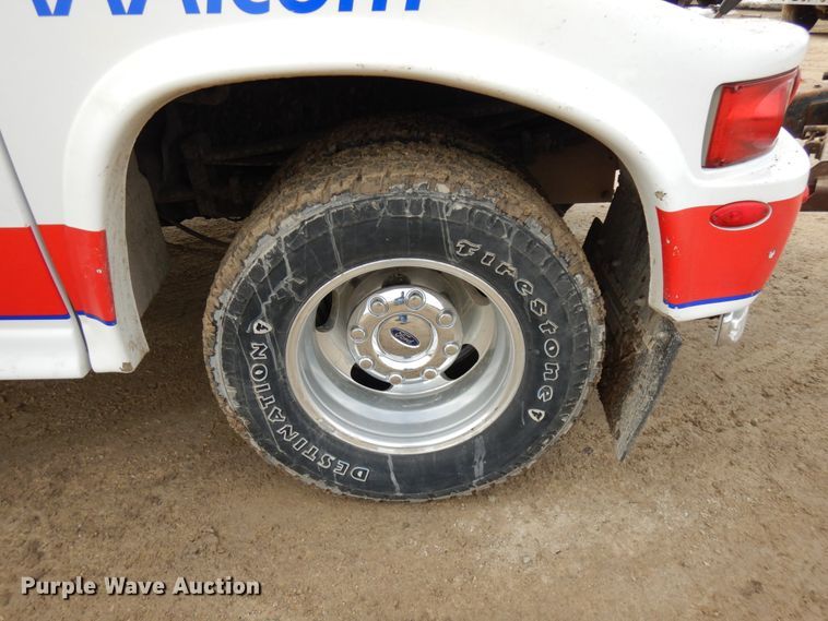 image for item DF6475 2018 Ford F350 Super Duty  SuperCab tow truck