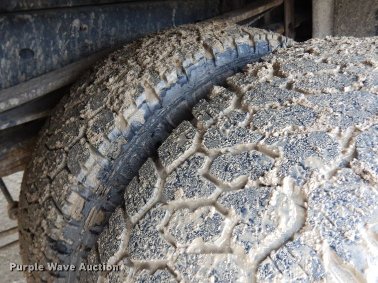 image for item DF6475 2018 Ford F350 Super Duty  SuperCab tow truck