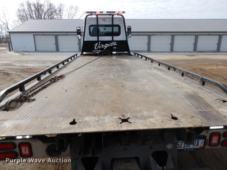 image for item DF6480 2020 Peterbilt 337  rollback truck