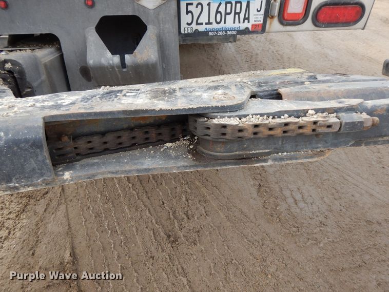 image for item DF6480 2020 Peterbilt 337  rollback truck