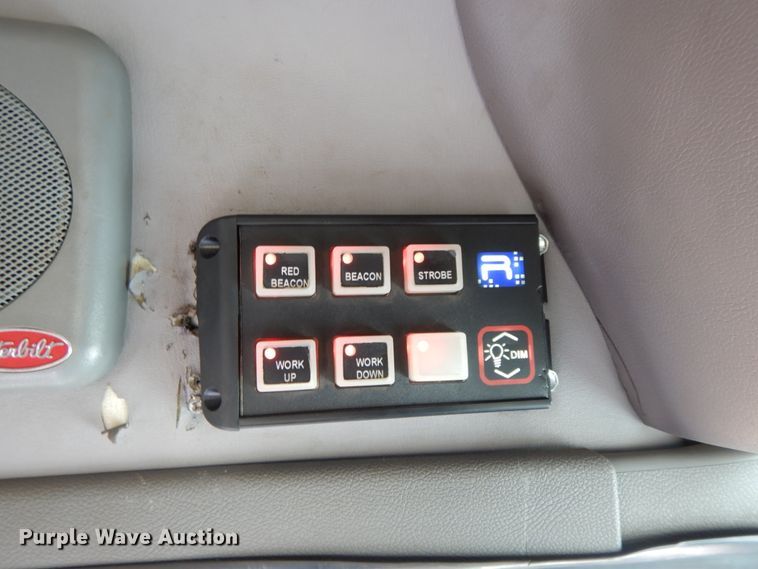 image for item DF6480 2020 Peterbilt 337  rollback truck