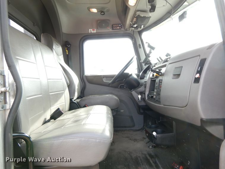 image for item DF6480 2020 Peterbilt 337  rollback truck