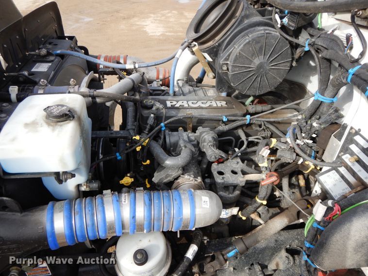 image for item DF6480 2020 Peterbilt 337  rollback truck