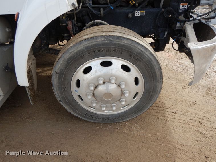 image for item DF6480 2020 Peterbilt 337  rollback truck