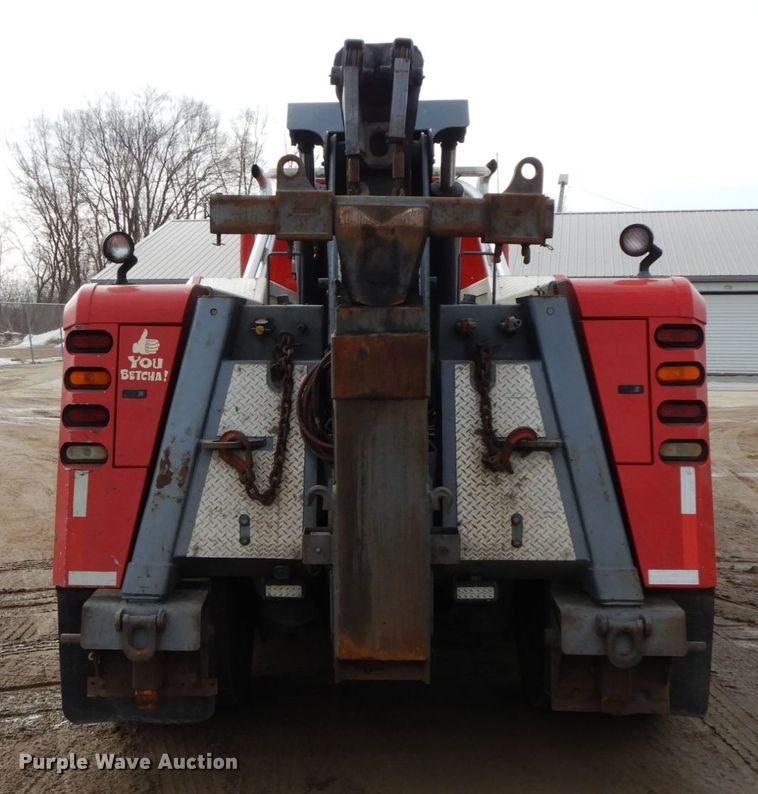 image for item DF6482 2001 Peterbilt 379  tow truck