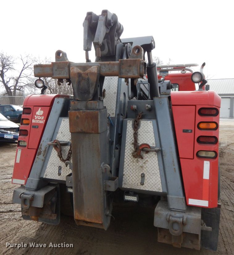 image for item DF6482 2001 Peterbilt 379  tow truck