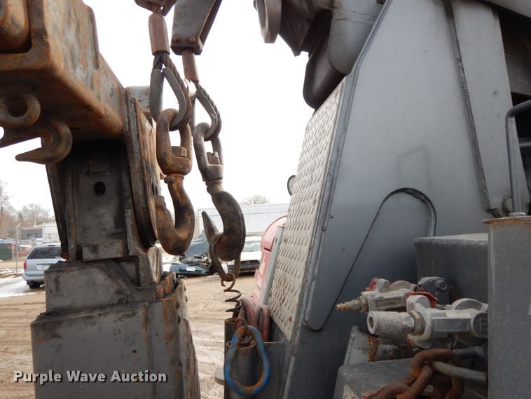 image for item DF6482 2001 Peterbilt 379  tow truck