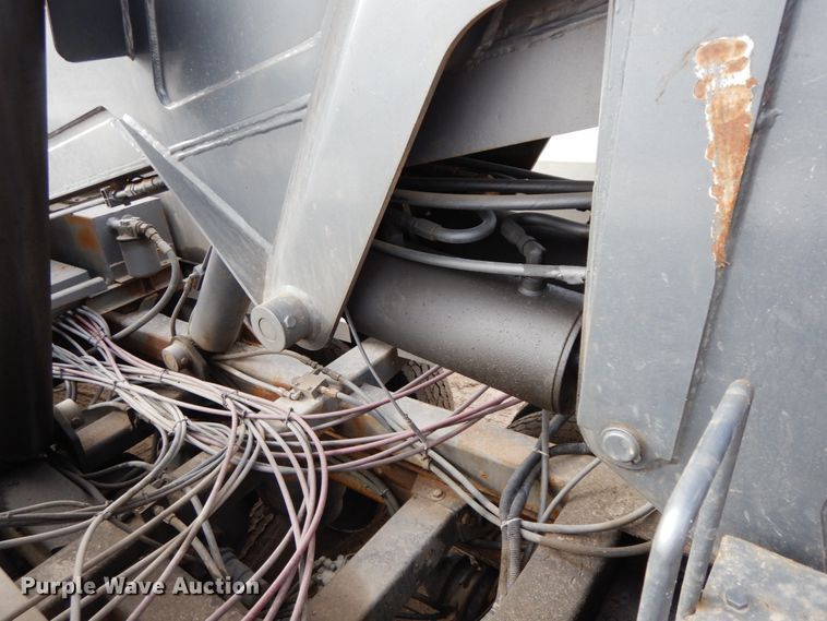 image for item DF6482 2001 Peterbilt 379  tow truck