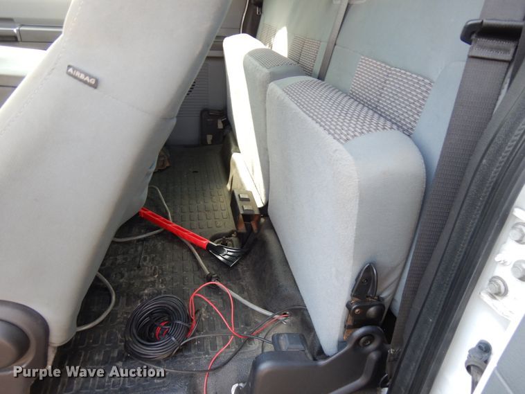 image for item DF6483 2011 Ford F350 Super Duty  SuperCab tow truck