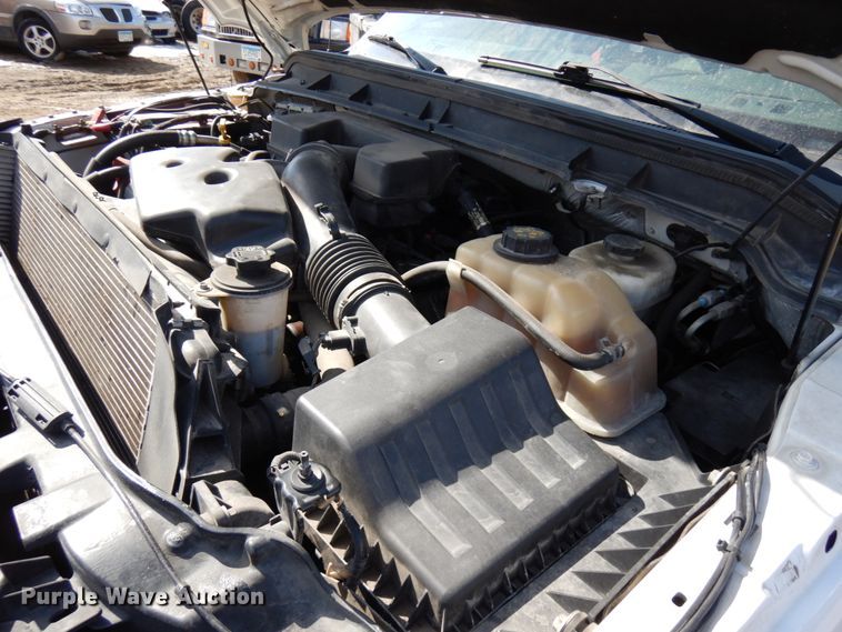 image for item DF6483 2011 Ford F350 Super Duty  SuperCab tow truck