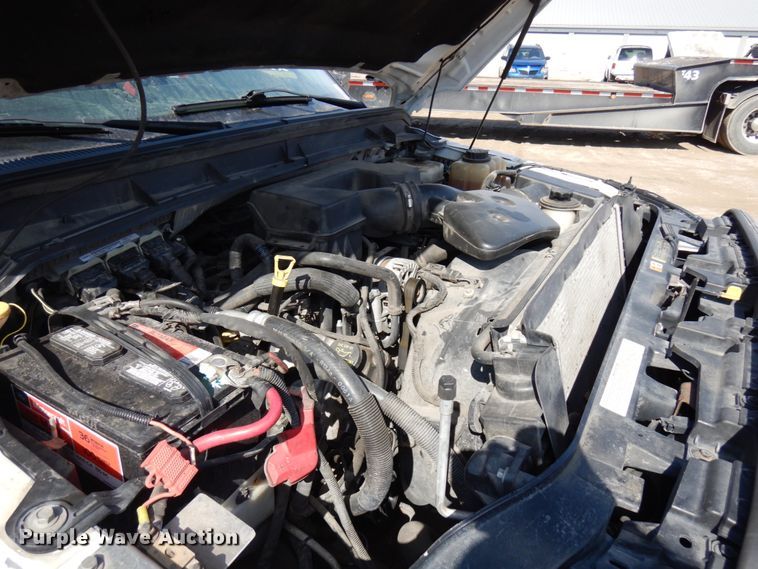 image for item DF6483 2011 Ford F350 Super Duty  SuperCab tow truck