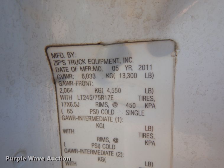 image for item DF6483 2011 Ford F350 Super Duty  SuperCab tow truck