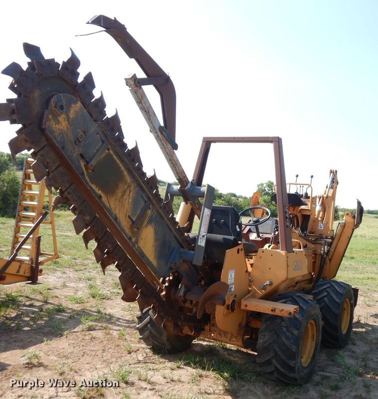 image for item DG0668 1994 Case 560  trencher
