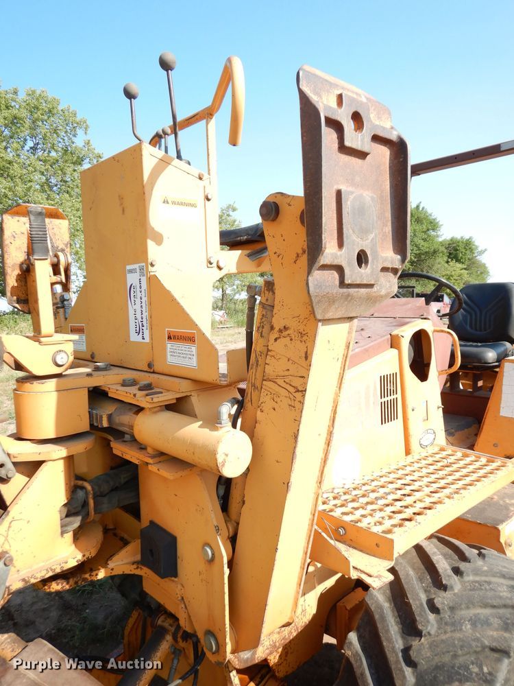 image for item DG0668 1994 Case 560  trencher