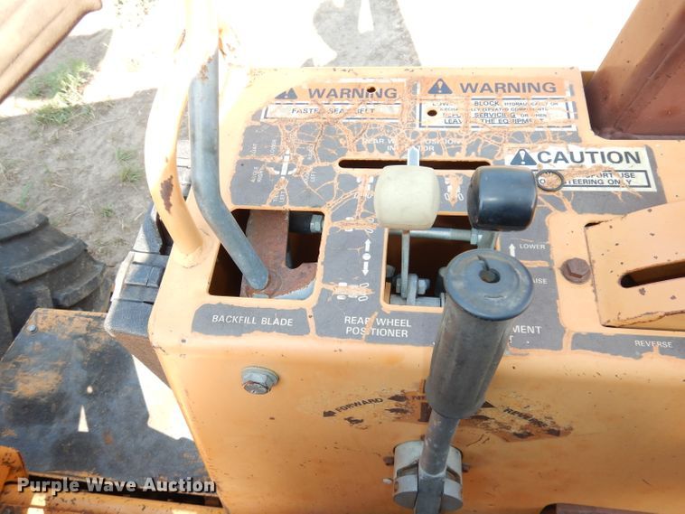 image for item DG0668 1994 Case 560  trencher