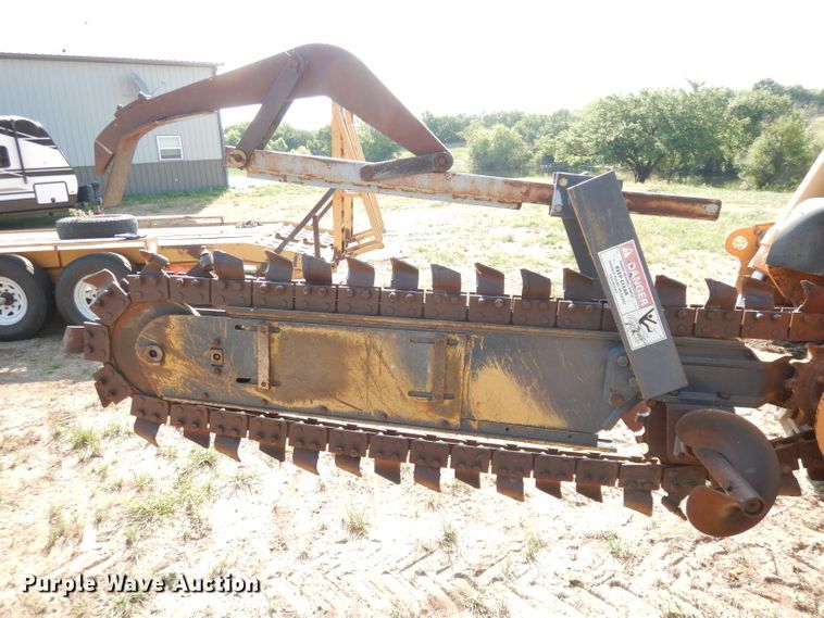 image for item DG0668 1994 Case 560  trencher
